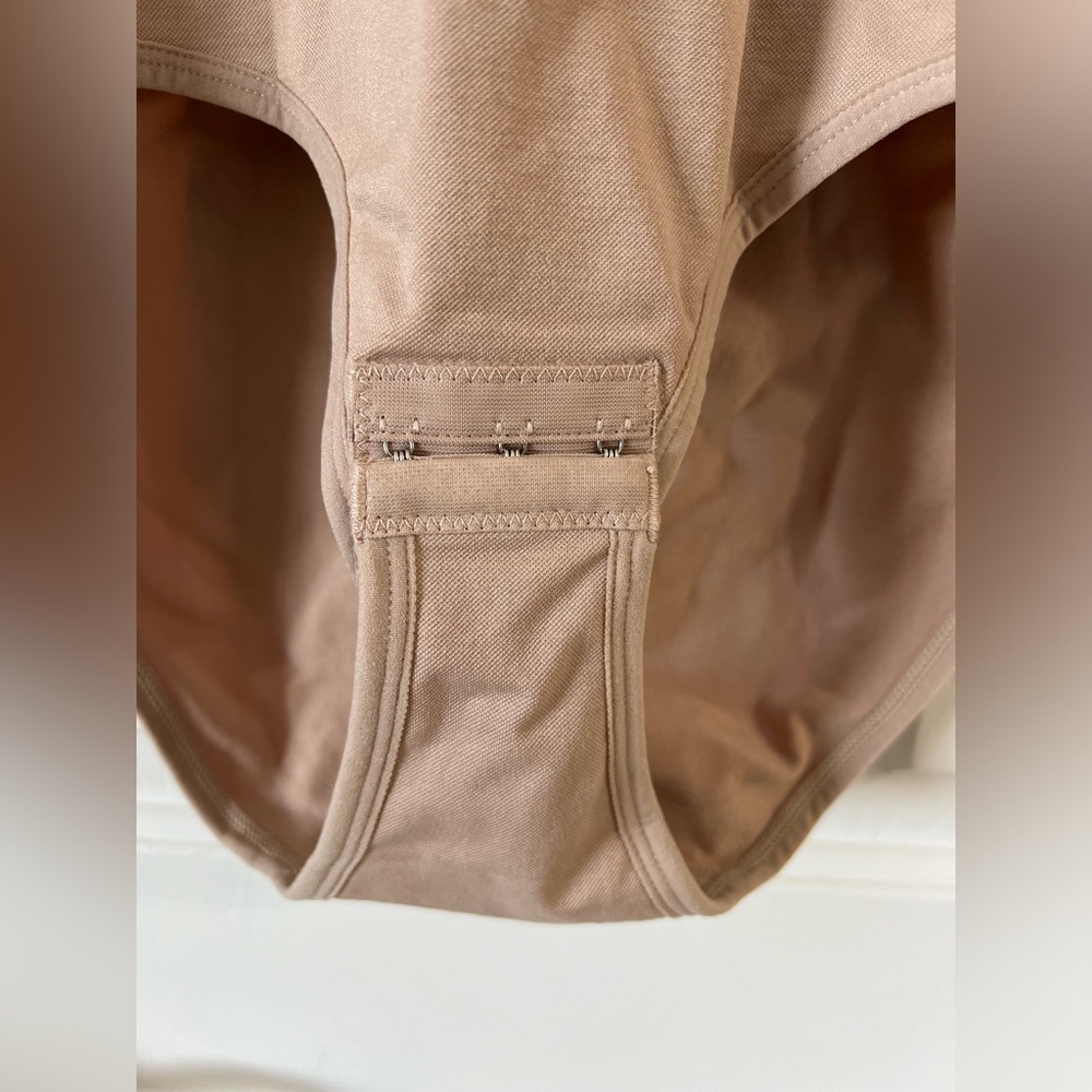 Heyshape Shapewear Ribbed Compression Bodysuit - Picture 2 of 4